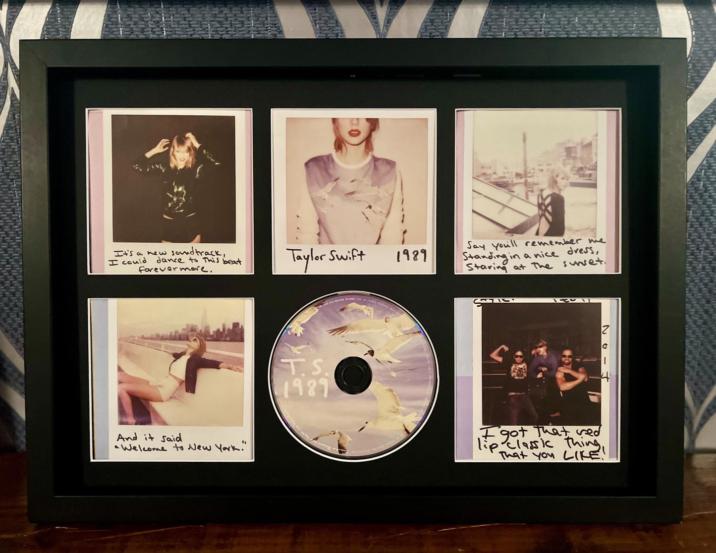 Taylor Swift | 1989 | Retro Mounted CD Wall Display | Frame Not Included |